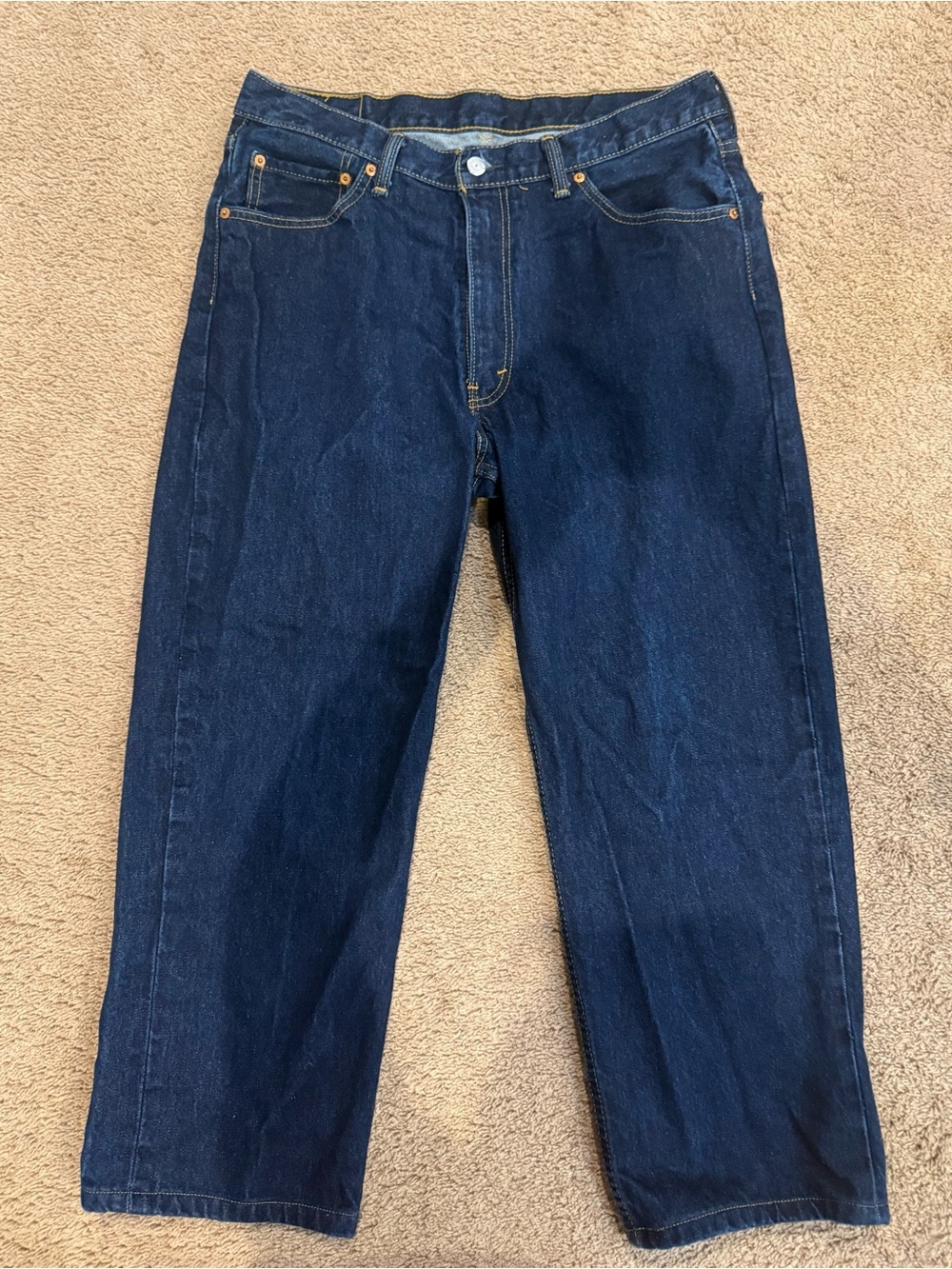 Mens Levi's 550 relaxed fit jeans in a dark blue 36x30